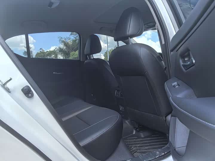 Фото 5 - Nissan Sylphy