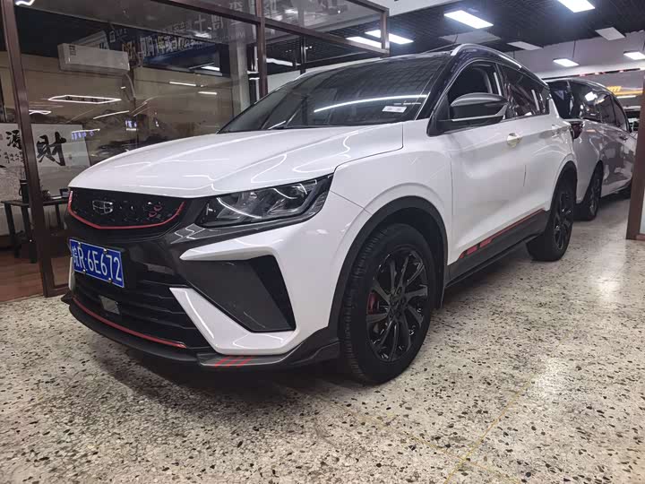 Фото 1 - Geely Coolray