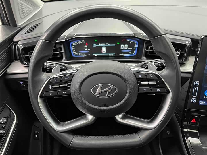 Фото 3 - Hyundai Custo