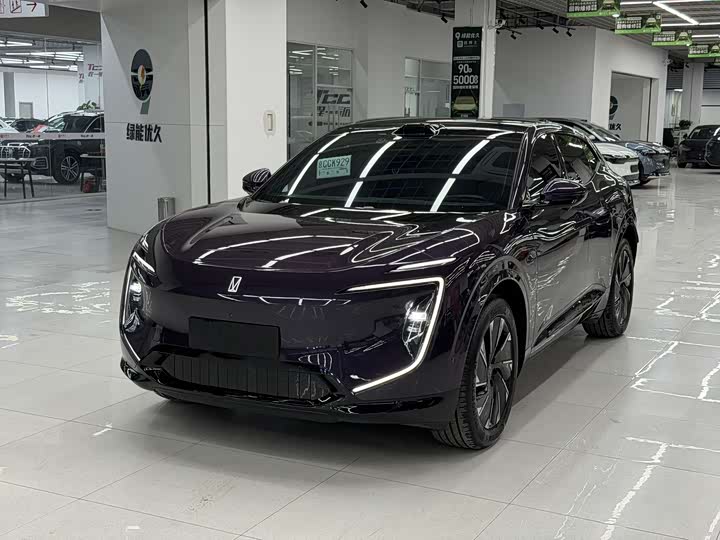 Фото 1 - Avatr 07