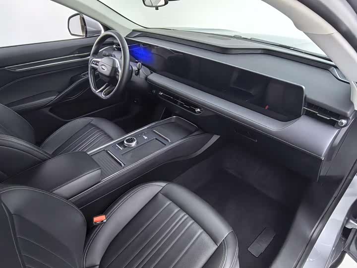 Ford Mondeo 2025 2025款 2.0T EcoBoost 豪华型