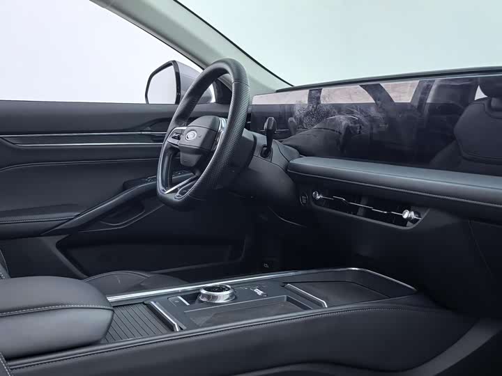 Ford Mondeo 2025 2025款 2.0T EcoBoost 豪华型
