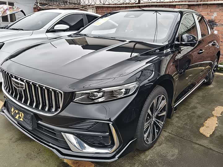 Фото 1 - Geely Preface