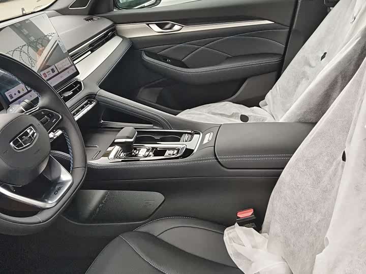 Фото 6 - Geely Preface