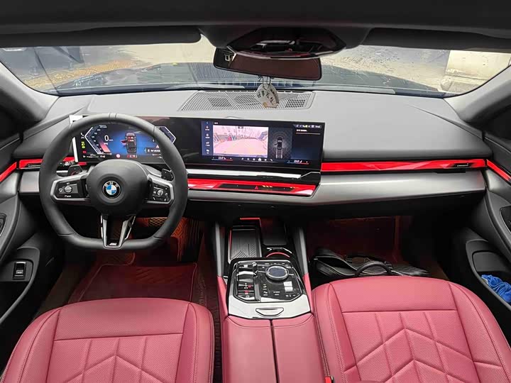 Фото 2 - BMW 5 Series