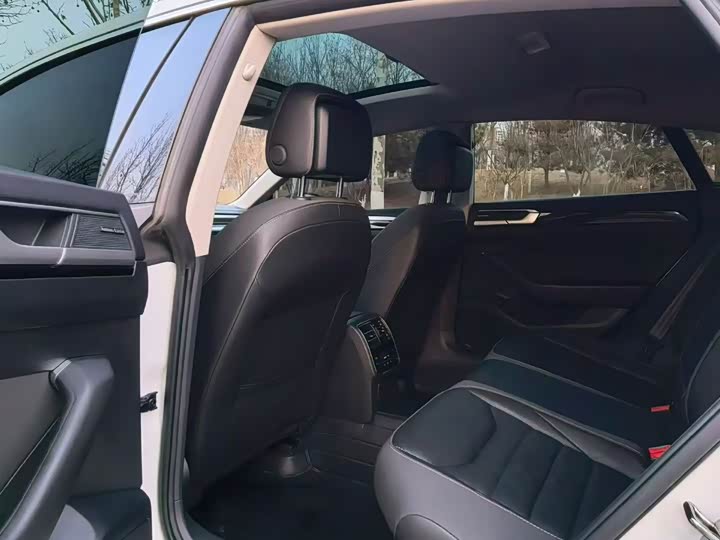 Фото 6 - Volkswagen CC