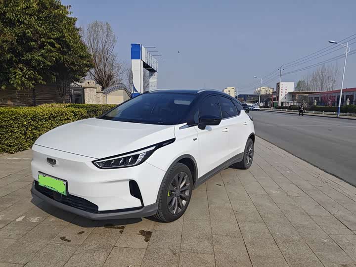 Фото 1 - Geely Geometry C