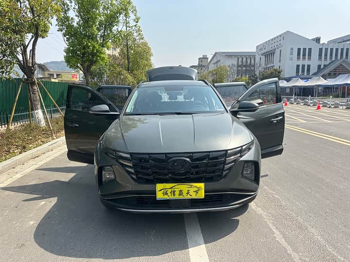 Фото 8 - Hyundai Tucson L