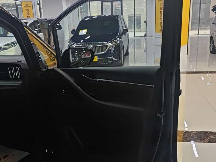 Фото 8 - GAC Trumpchi M8