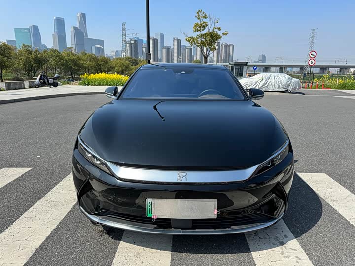 Фото 2 - BYD Han