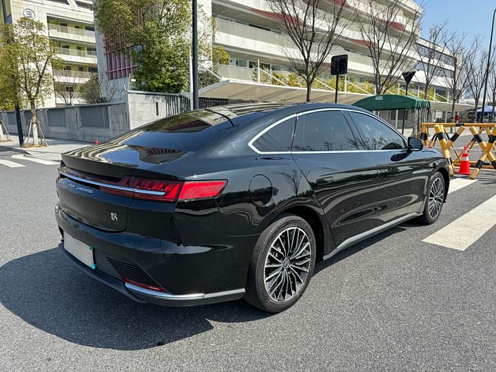 Фото 4 - BYD Han