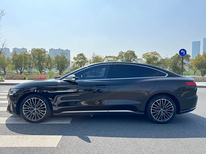 Фото 7 - BYD Han