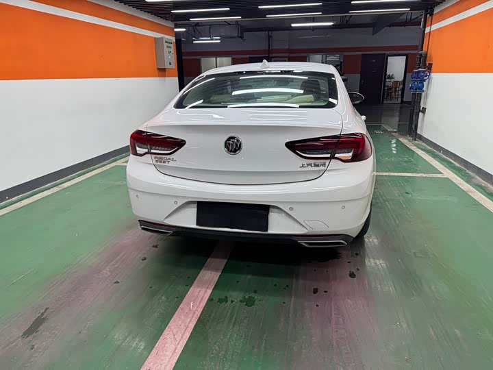 Фото 8 - Buick Regal