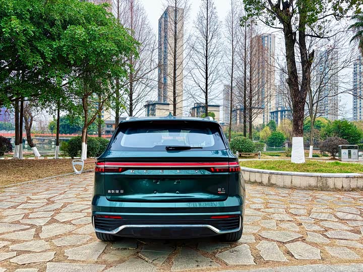 Фото 5 - Geely Monjaro