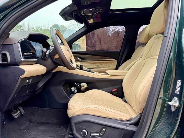 Фото 7 - Geely Monjaro