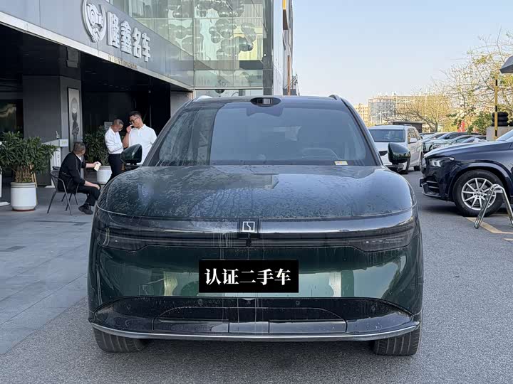 Фото 2 - Zeekr 7X