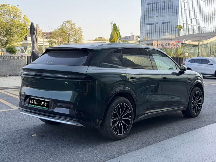 Фото 6 - Zeekr 7X