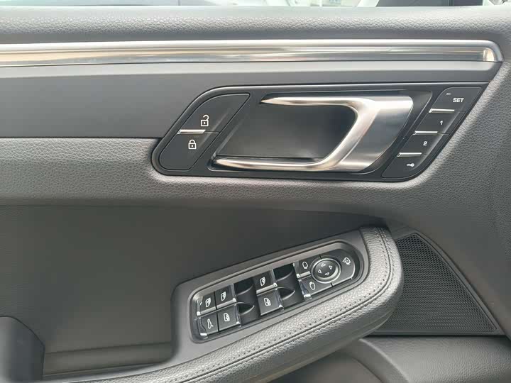 Фото 7 - Porsche Macan