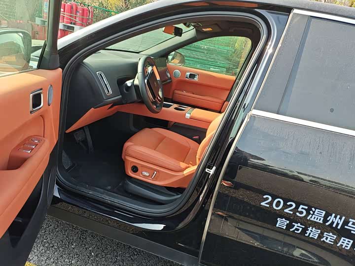 Фото 6 - LiXiang L6