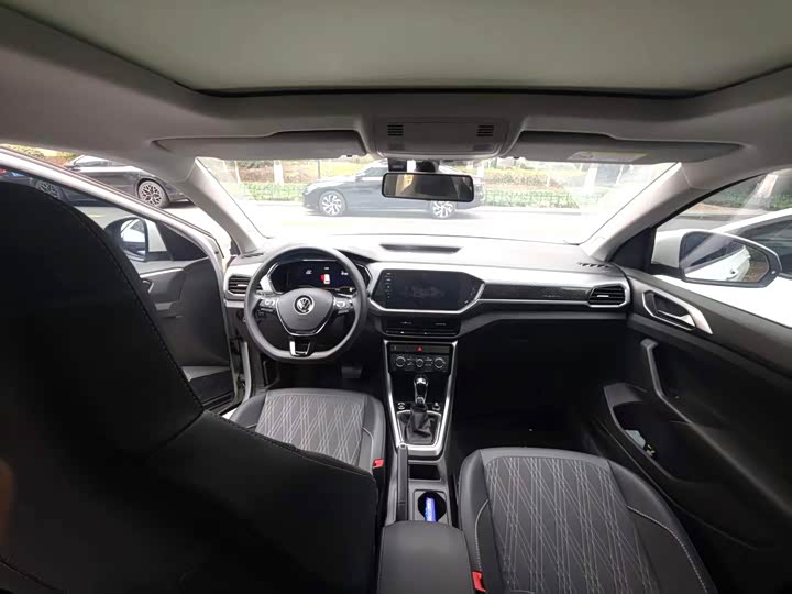 Фото 3 - Volkswagen T-Cross