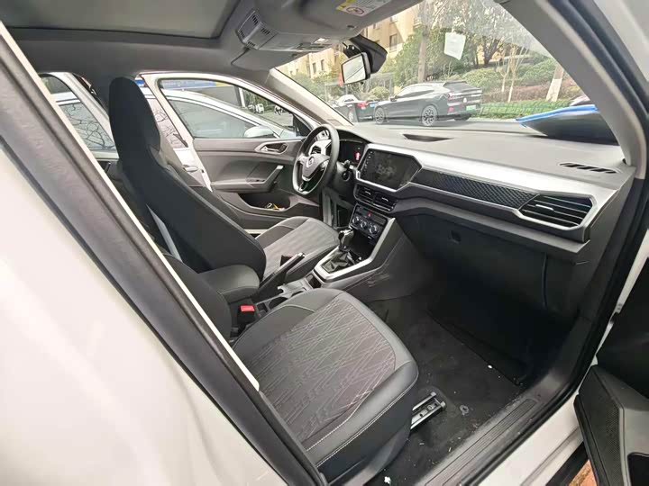 Фото 5 - Volkswagen T-Cross