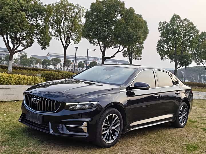 Фото 1 - Geely Preface