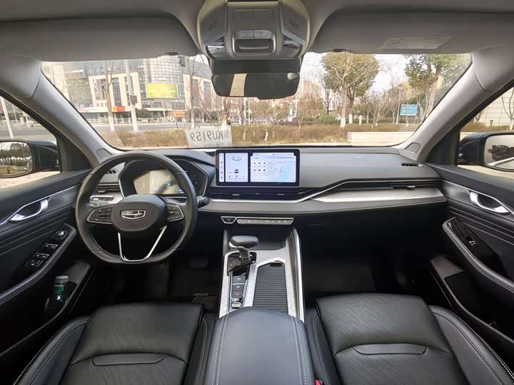 Фото 9 - Geely Preface