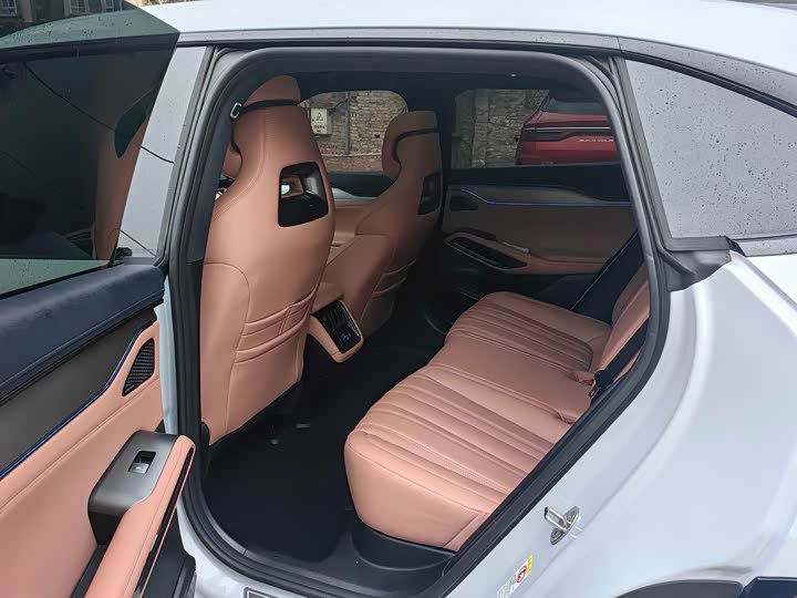 Фото 4 - BYD Song L