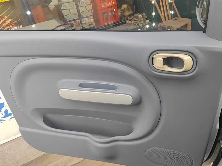 Фото 7 - Bestune Pony