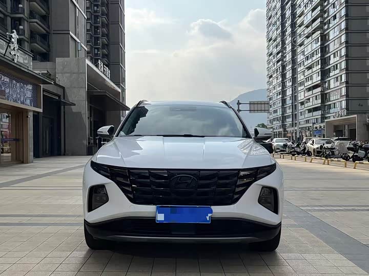 Фото 2 - Hyundai Tucson L