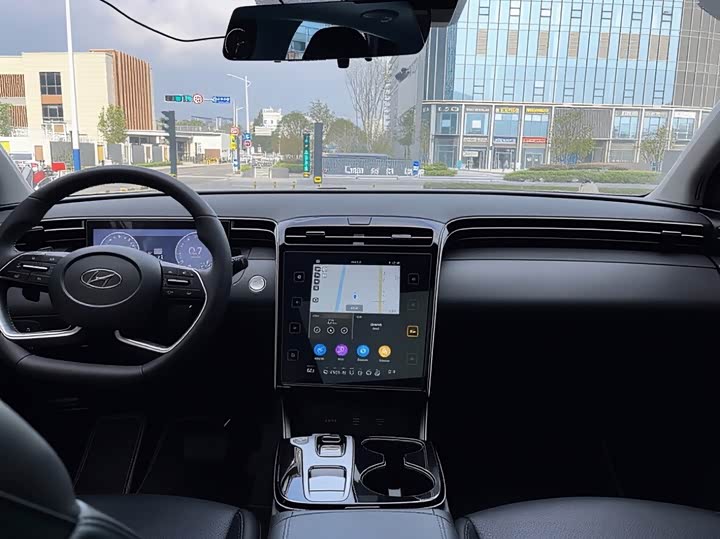 Фото 5 - Hyundai Tucson L