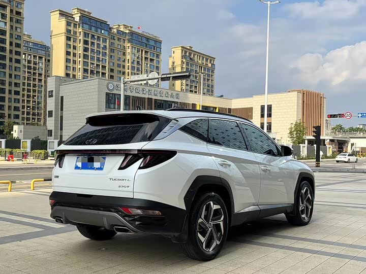 Фото 7 - Hyundai Tucson L