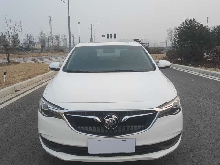 Photo 2 - Buick Excelle GT