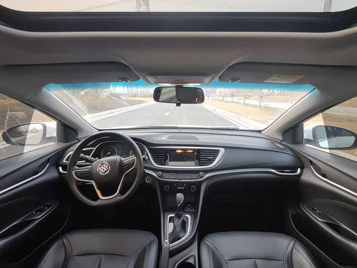 Photo 7 - Buick Excelle GT