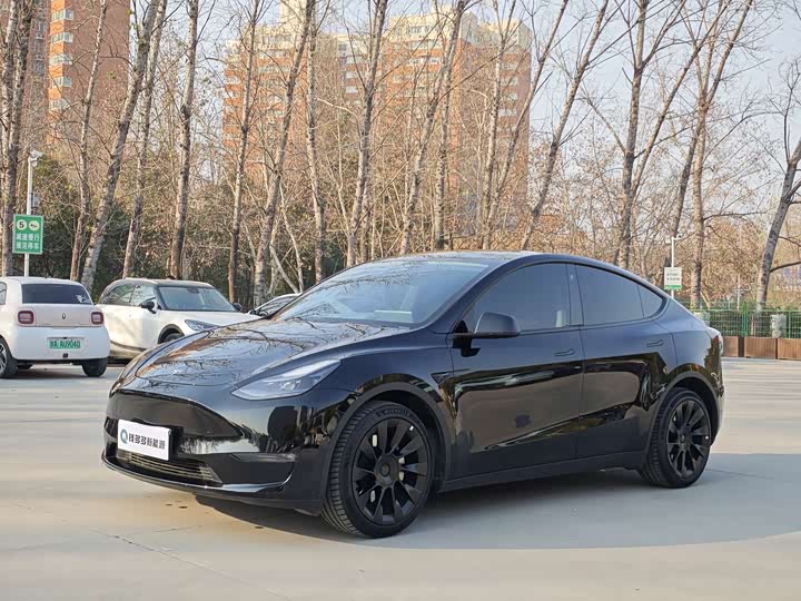 Photo 1 - Tesla Model Y