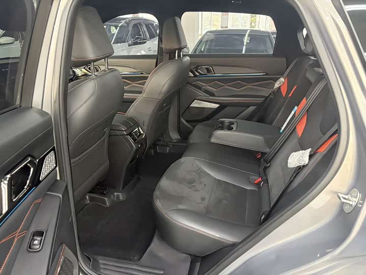 Фото 8 - Haval F7 (Monster)