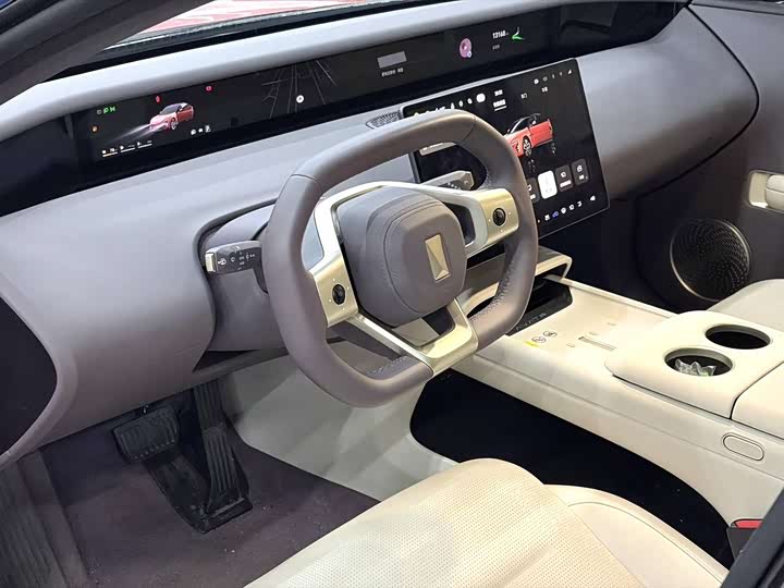 Фото 5 - Avatr 06