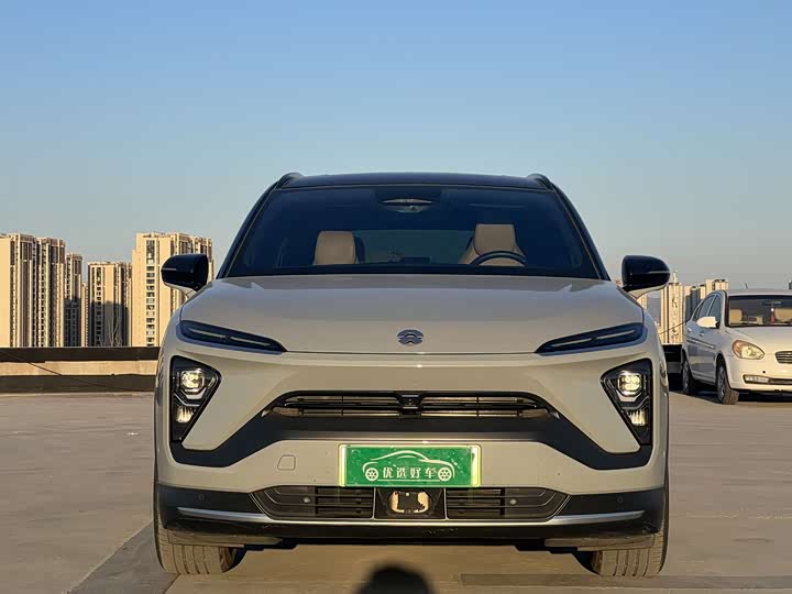 Фото 2 - Nio ES6
