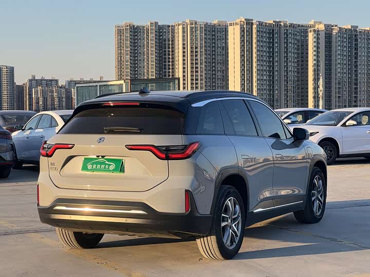 Фото 7 - Nio ES6