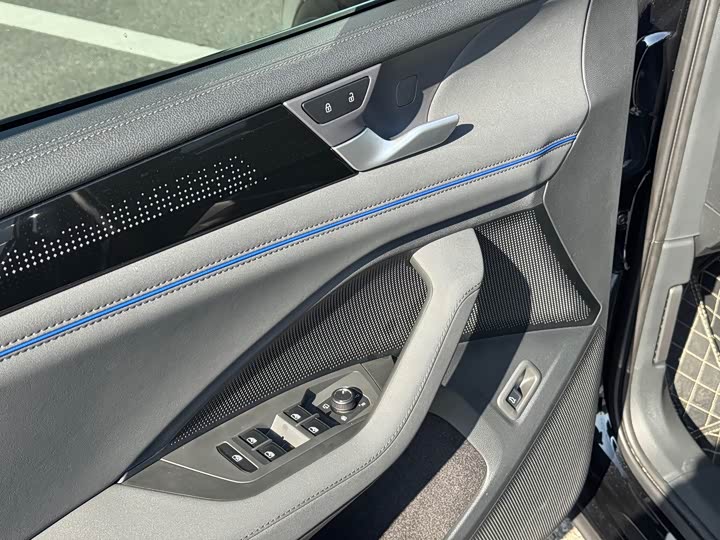 Фото 5 - Volkswagen Tiguan L Pro