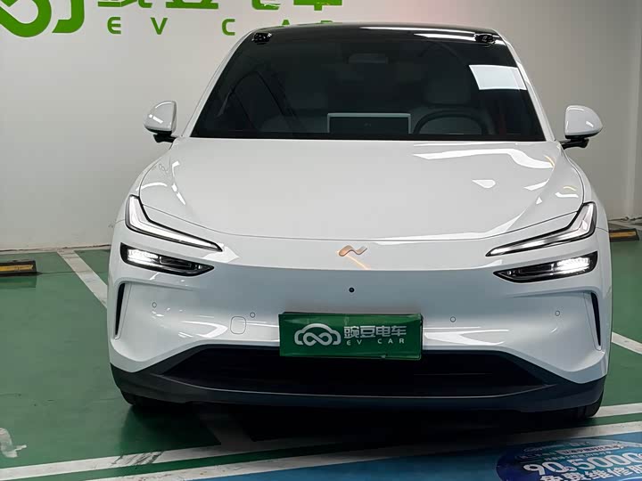 Фото 2 - Nio Onvo L60