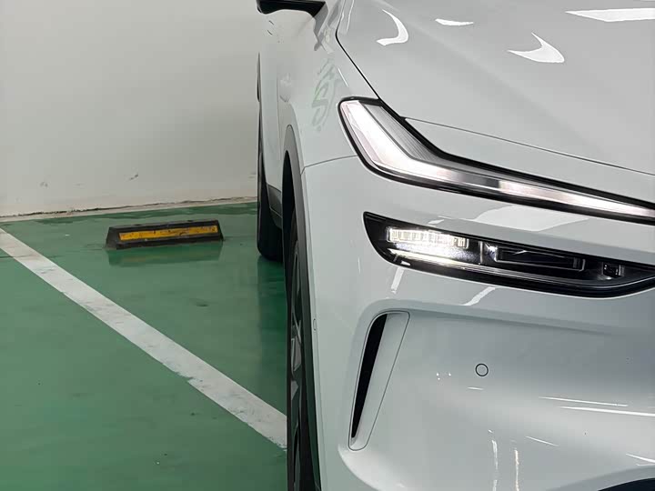 Фото 4 - Nio Onvo L60