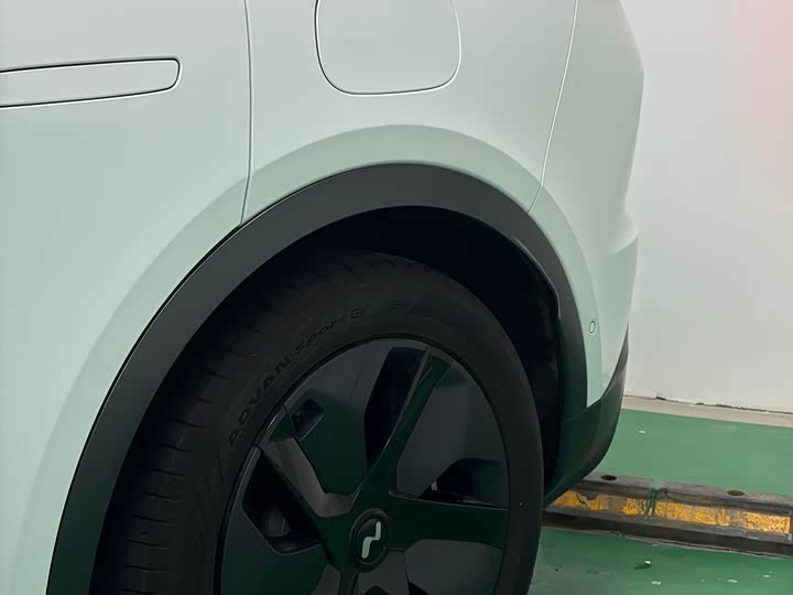 Фото 9 - Nio Onvo L60