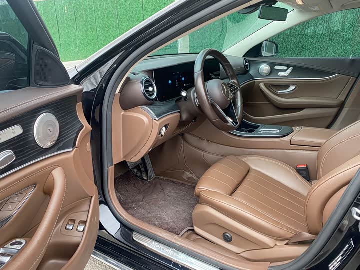 Фото 4 - Mercedes-Benz E-Class Hybrid