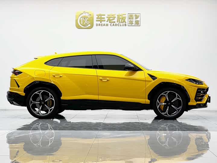 Фото 7 - Lamborghini Urus
