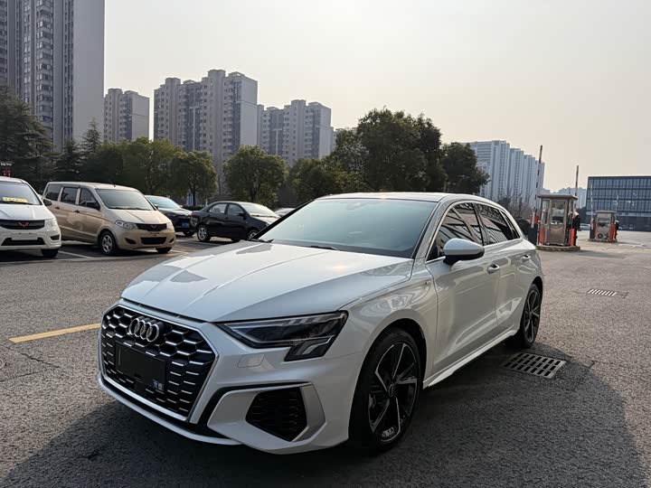 Фото 1 - Audi A3