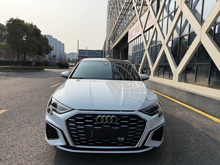 Фото 2 - Audi A3