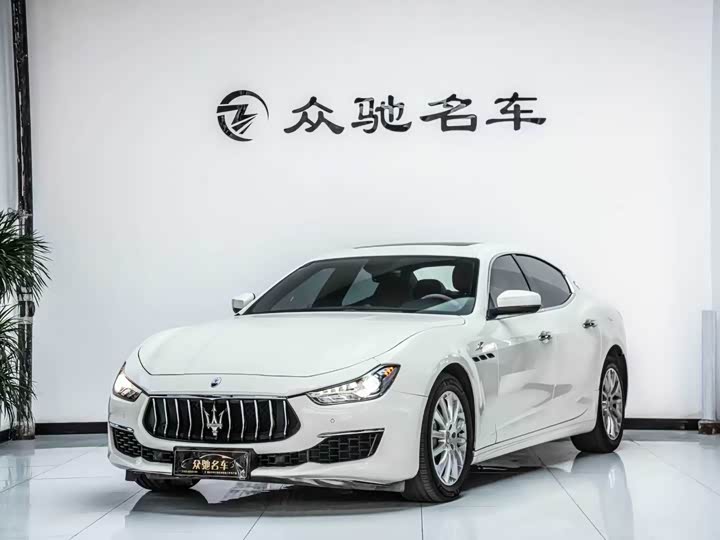 Фото 1 - Maserati Ghibli