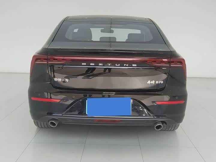 Фото 7 - Bestune B70
