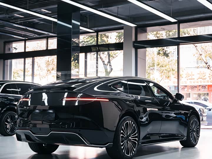 Фото 3 - Avatr 12